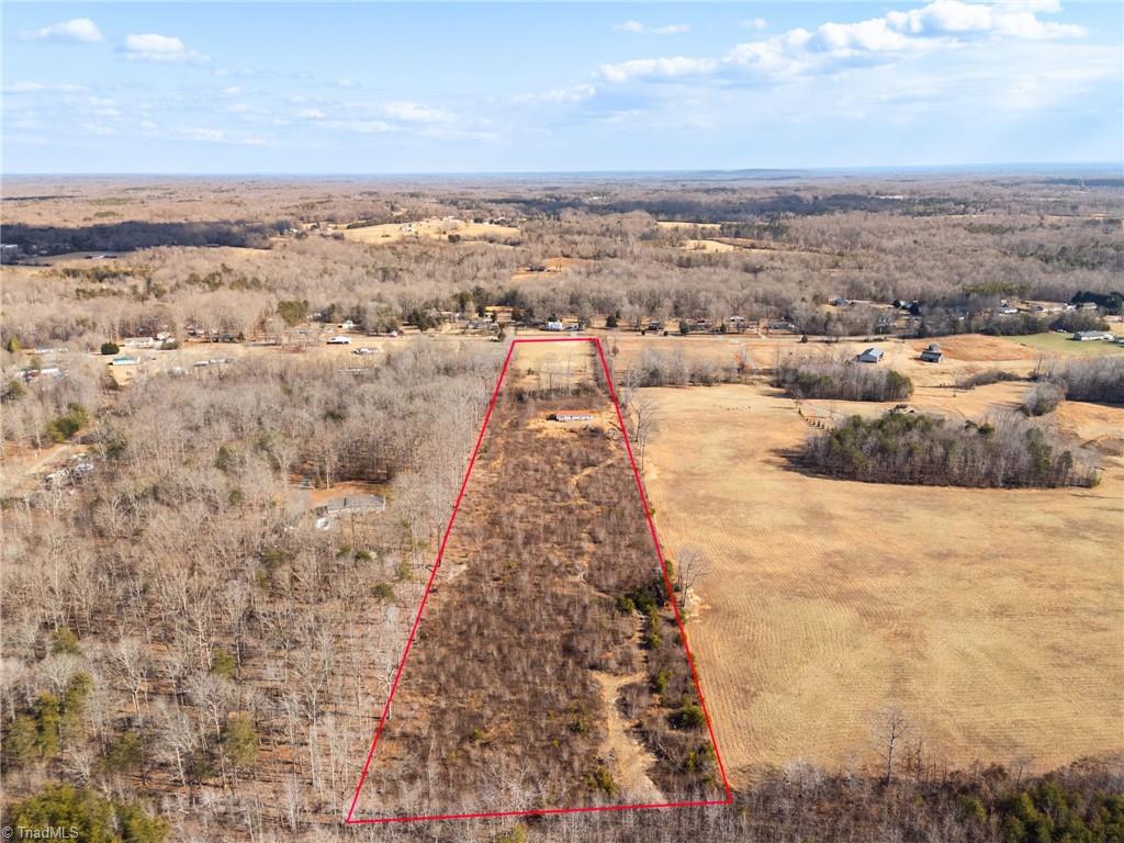 460 County Line Road Reidsville, NC 27320 - Photo 10 of 15 Gallery Image 10