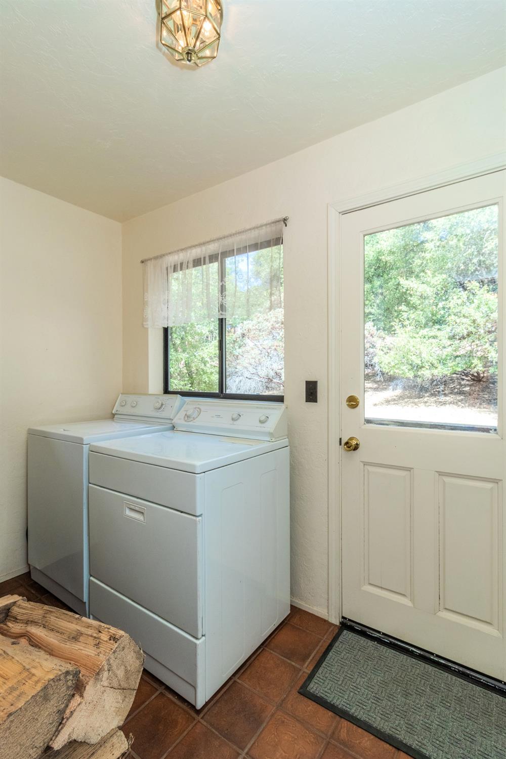 2356 Parmabelle Road Mariposa, CA 95338 - Photo 15 of 28 Gallery Image 15