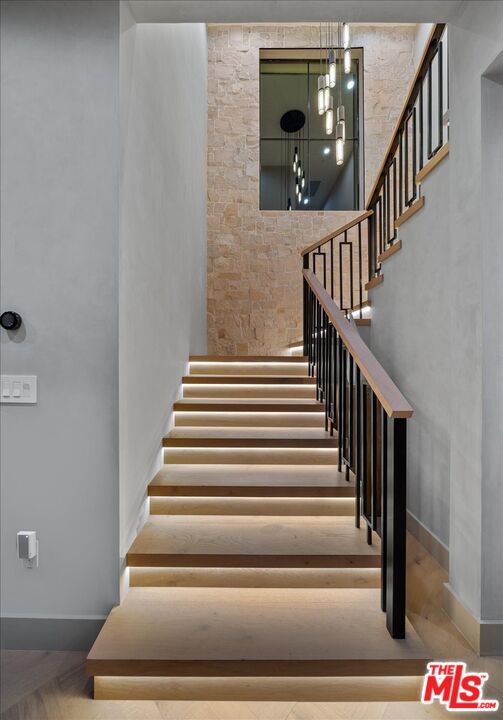 11317 Valley Spring Lane Studio City, CA 91602 - Photo 17 of 40 a view of entryway