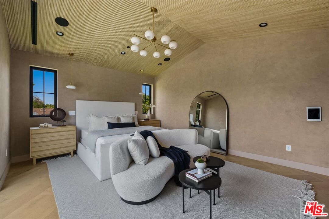 11317 Valley Spring Lane Studio City, CA 91602 - Photo 19 of 40 a living room with furniture