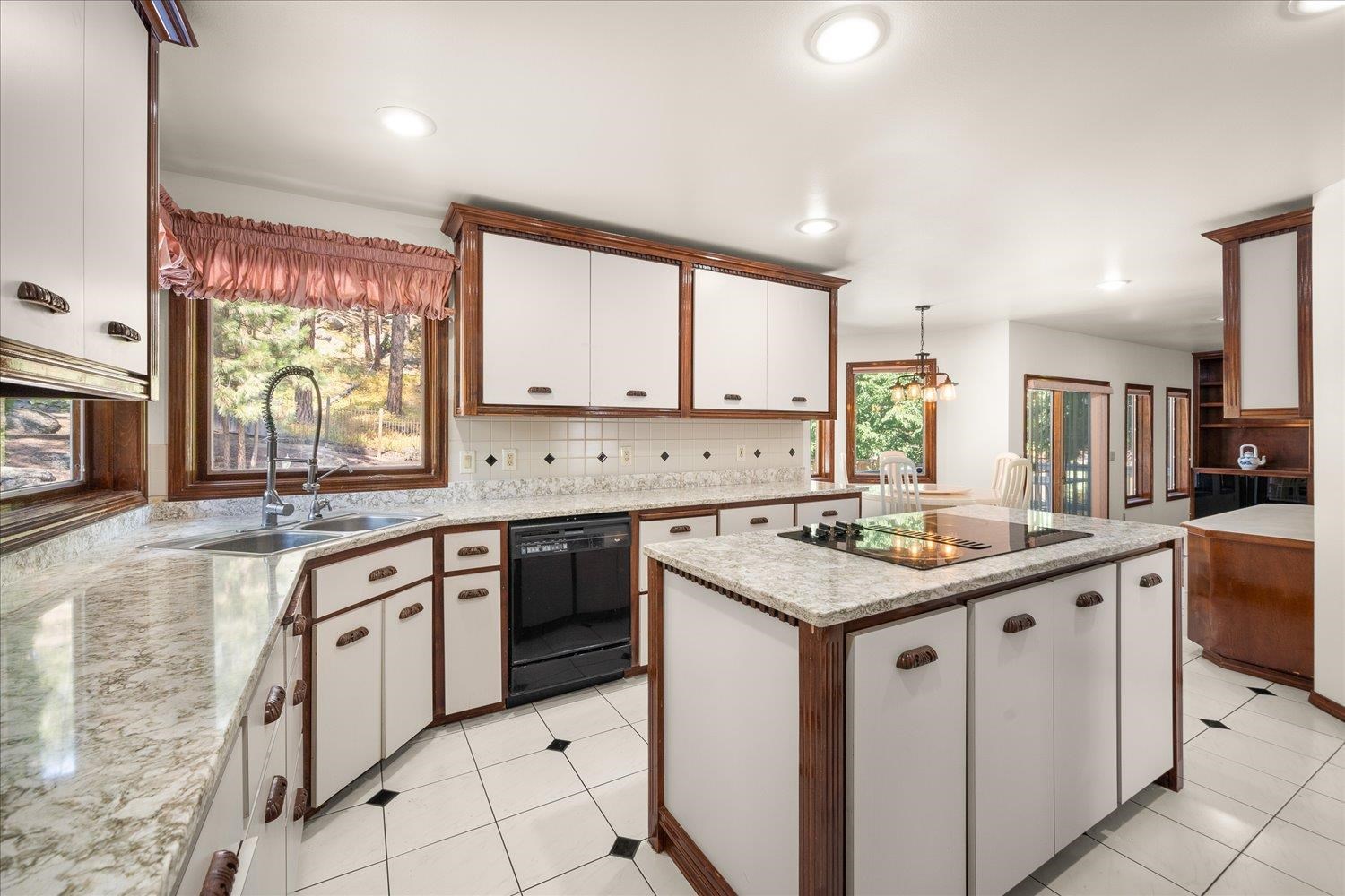 524 West Center Street Spokane, WA 99208 - Photo 15 of 49 Gallery Image 15