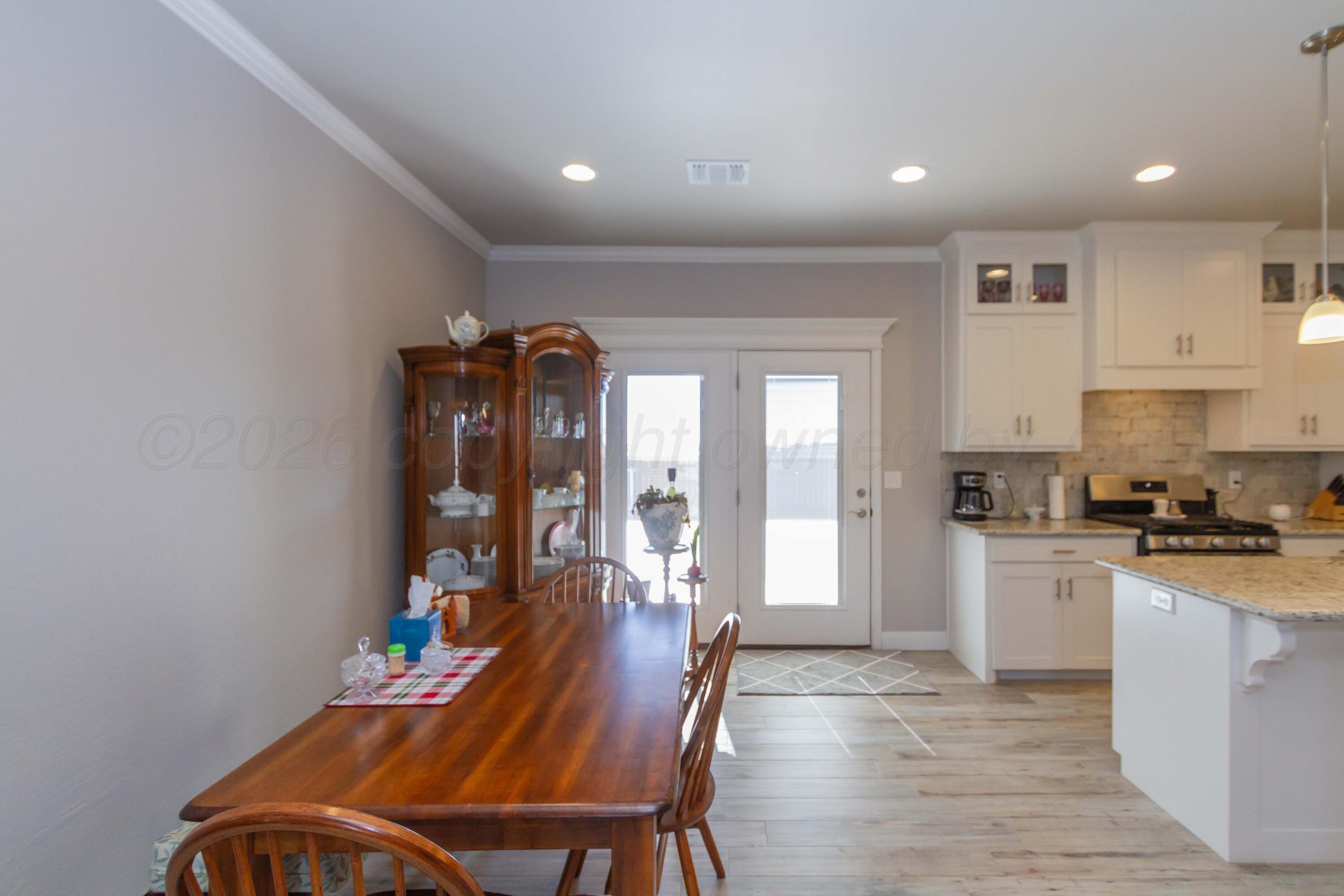 6909 Tatum Circle Amarillo, TX 79119 - Photo 10 of 33 DINING VIEW 2