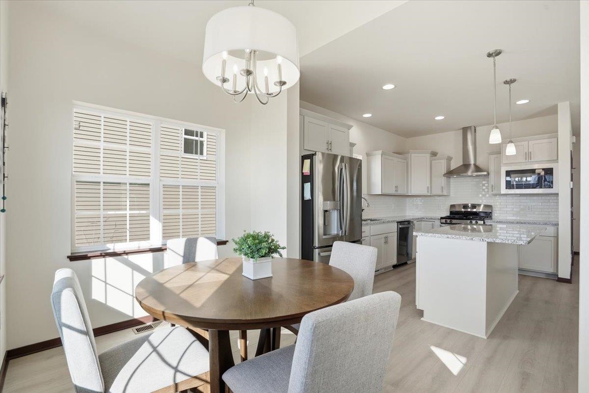 43 Windflower Way Mount Horeb, WI 53572 - Photo 15 of 42