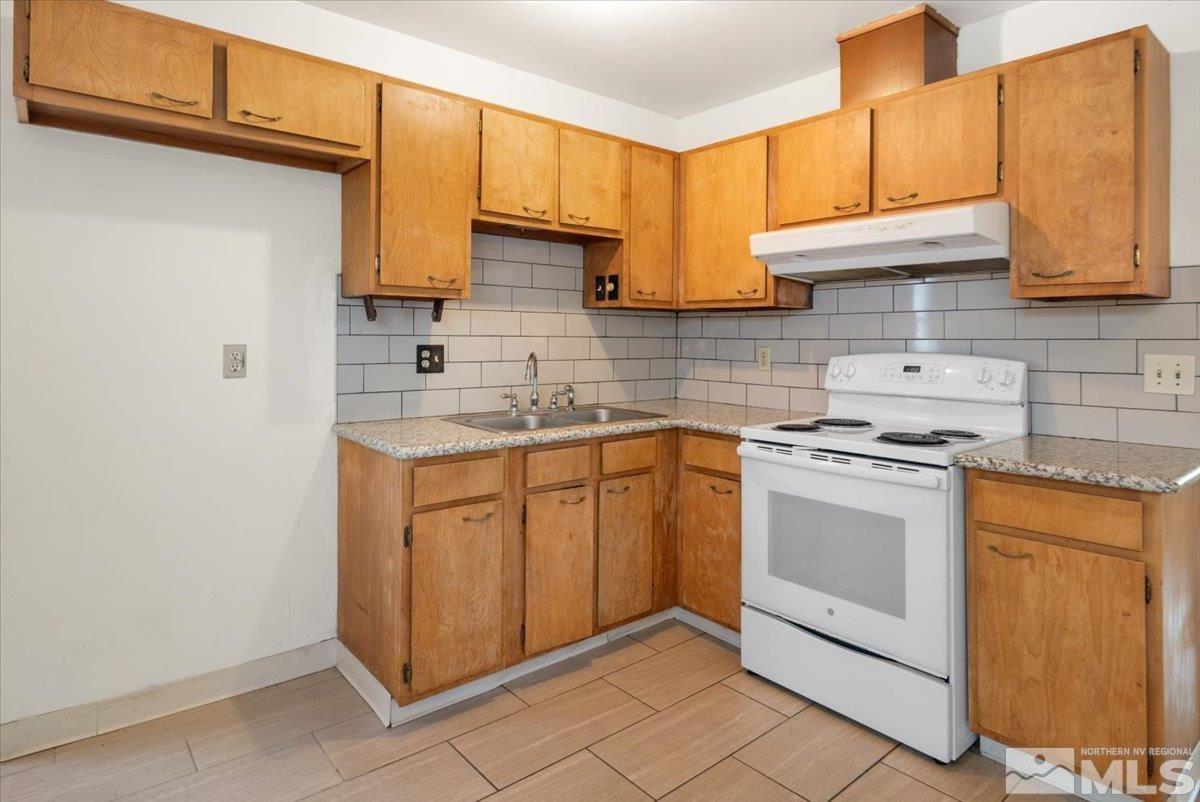 3210 Heights Drive Reno, NV 89503 - Photo 10 of 30 Photo 10