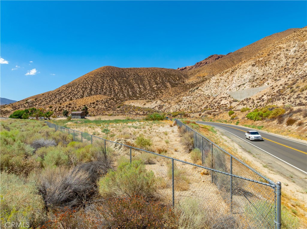 0 Crown Valley Rd Vista Acton, CA 93510 - Photo 13 of 19 a view of a large building