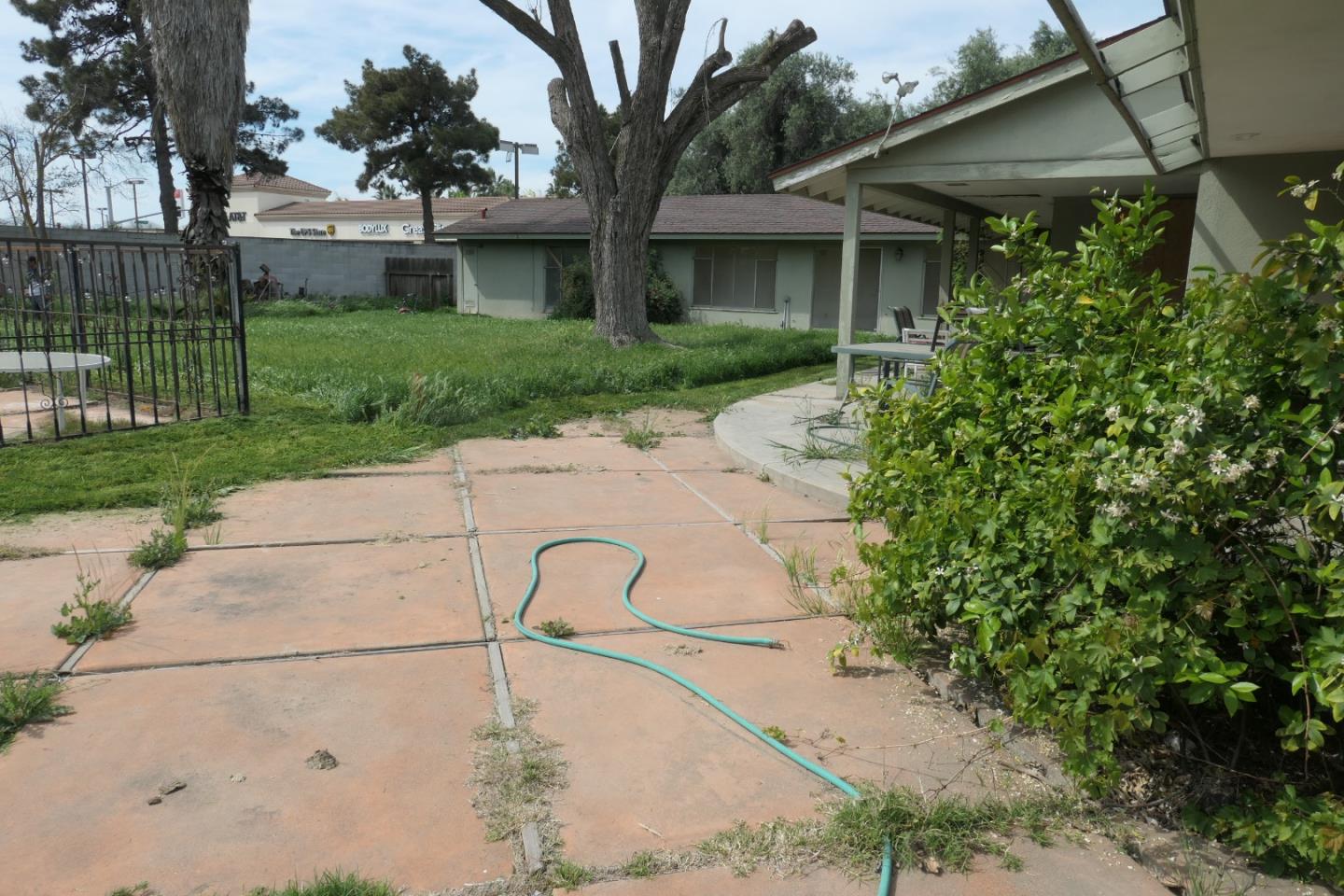 902 Mercey Springs Road Los Banos, CA 93635 - Photo 17 of 26