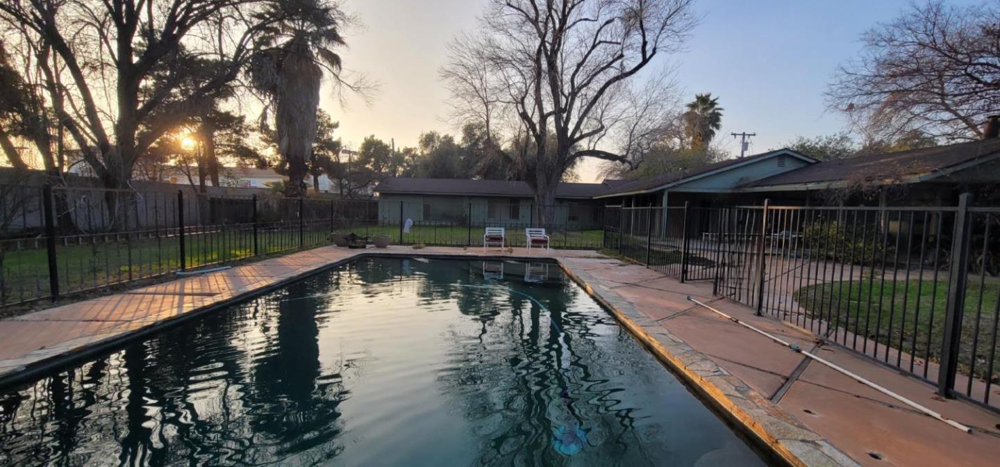 902 Mercey Springs Road Los Banos, CA 93635 - Photo 2 of 26