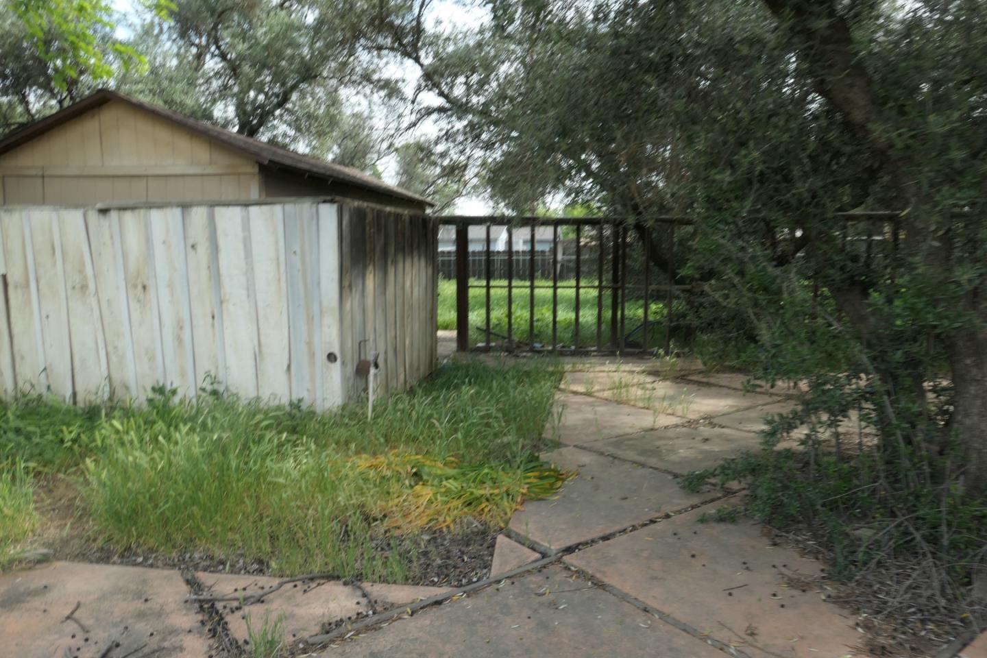 902 Mercey Springs Road Los Banos, CA 93635 - Photo 22 of 26