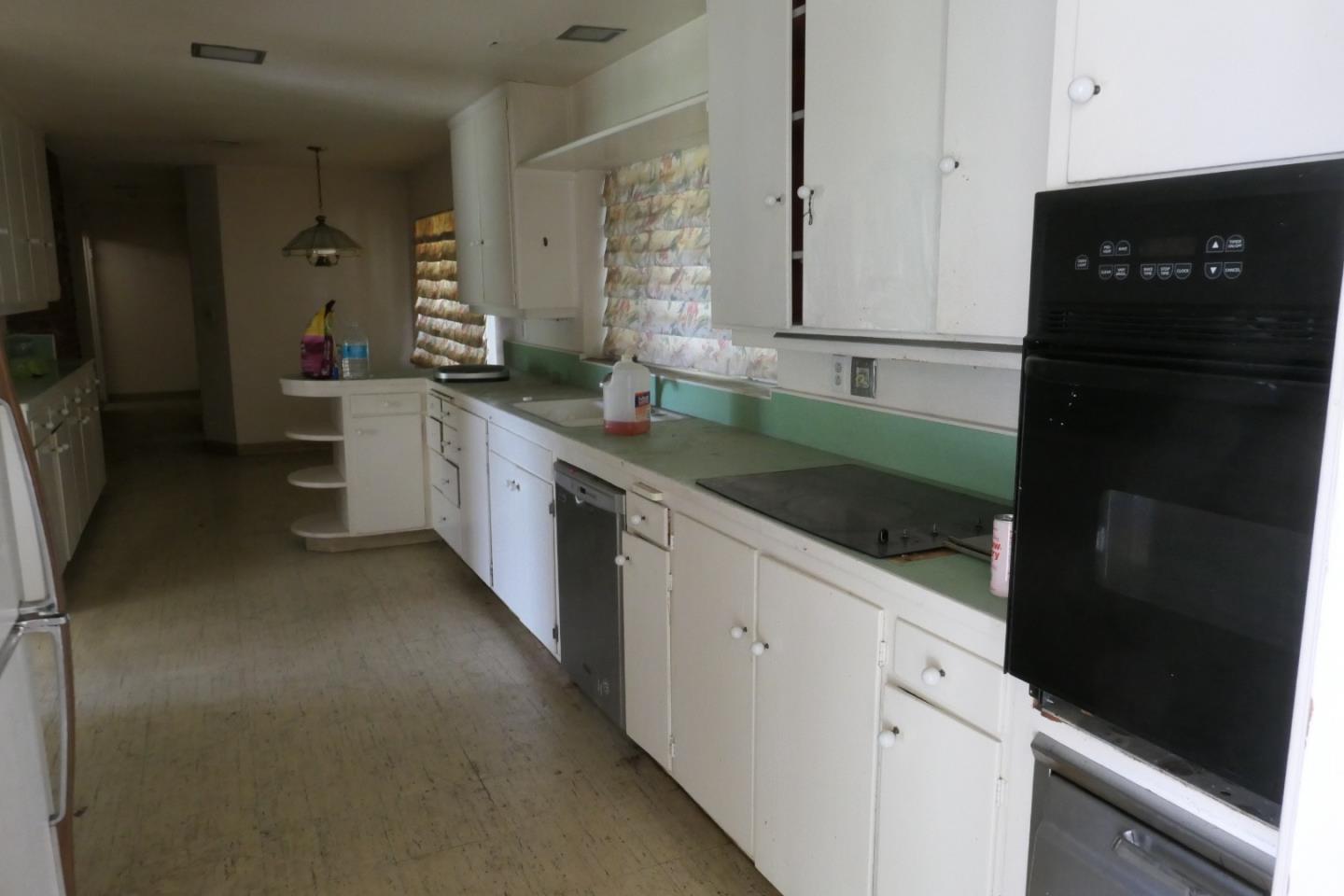 902 Mercey Springs Road Los Banos, CA 93635 - Photo 7 of 26