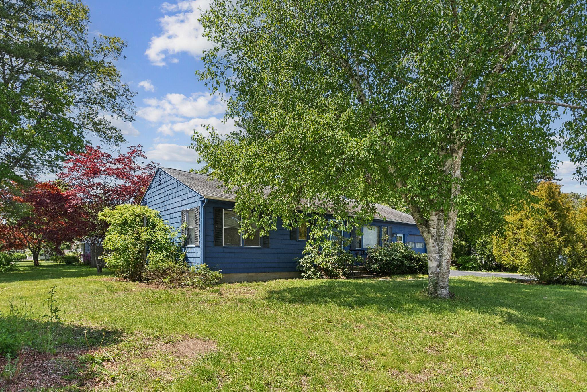 5 Birchwood Road Kennebunk, ME 04043 - Photo 2 of 40 4_DSC04349