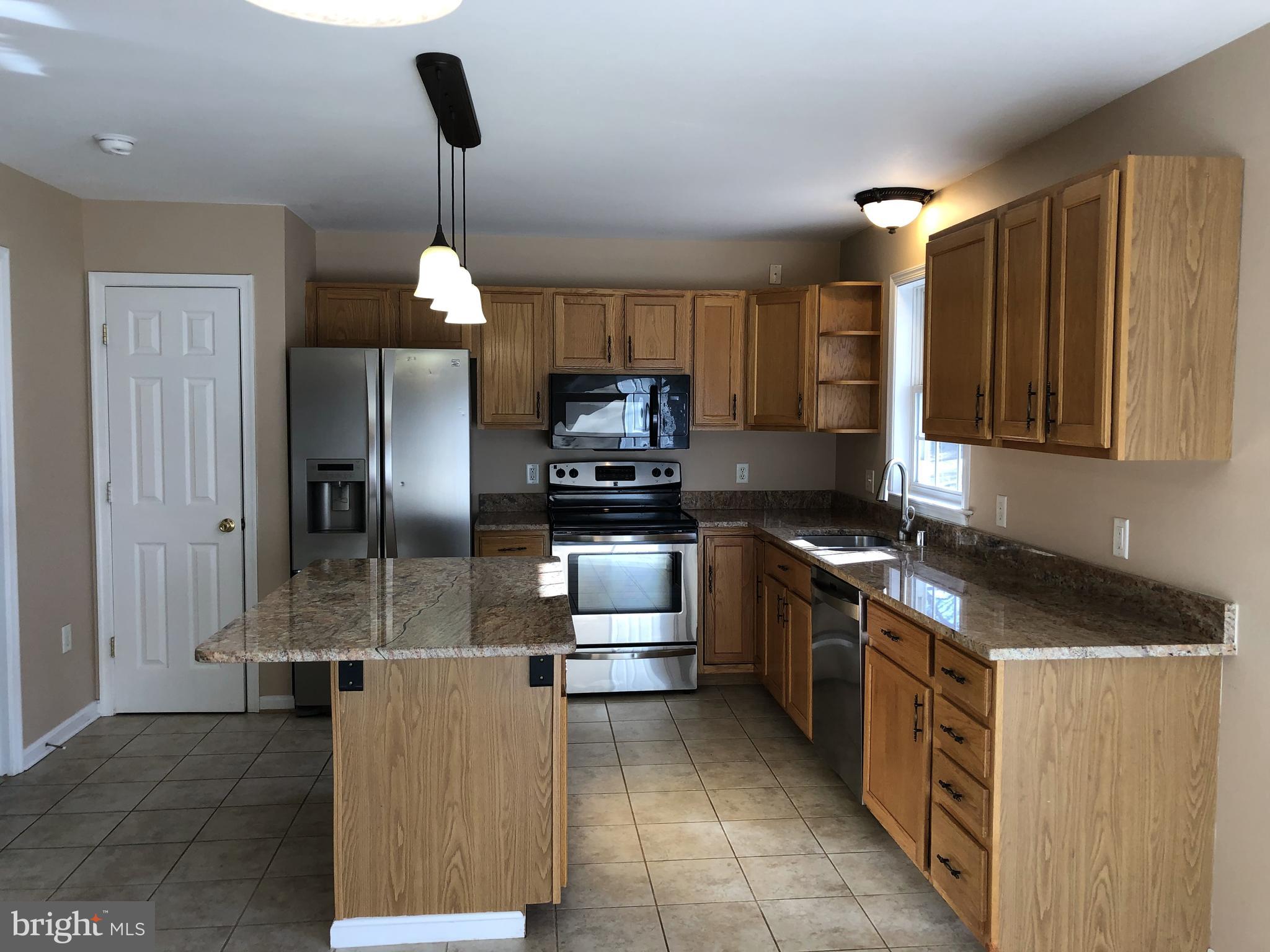 393 Decatur Road Stafford, VA 22554 - Photo 8 of 34