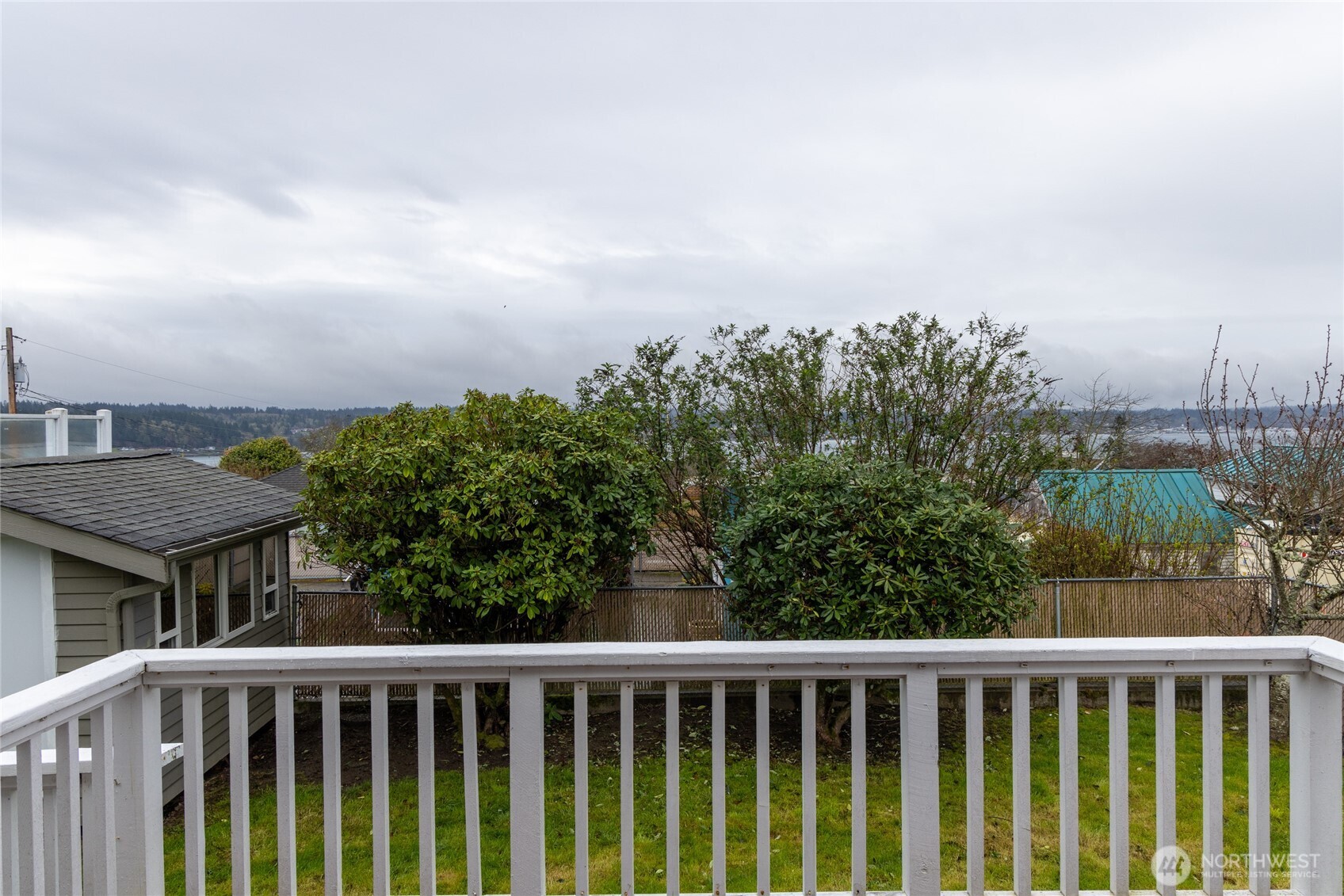 2411 East 13th Street Bremerton, WA 98310 - Photo 32 of 39
