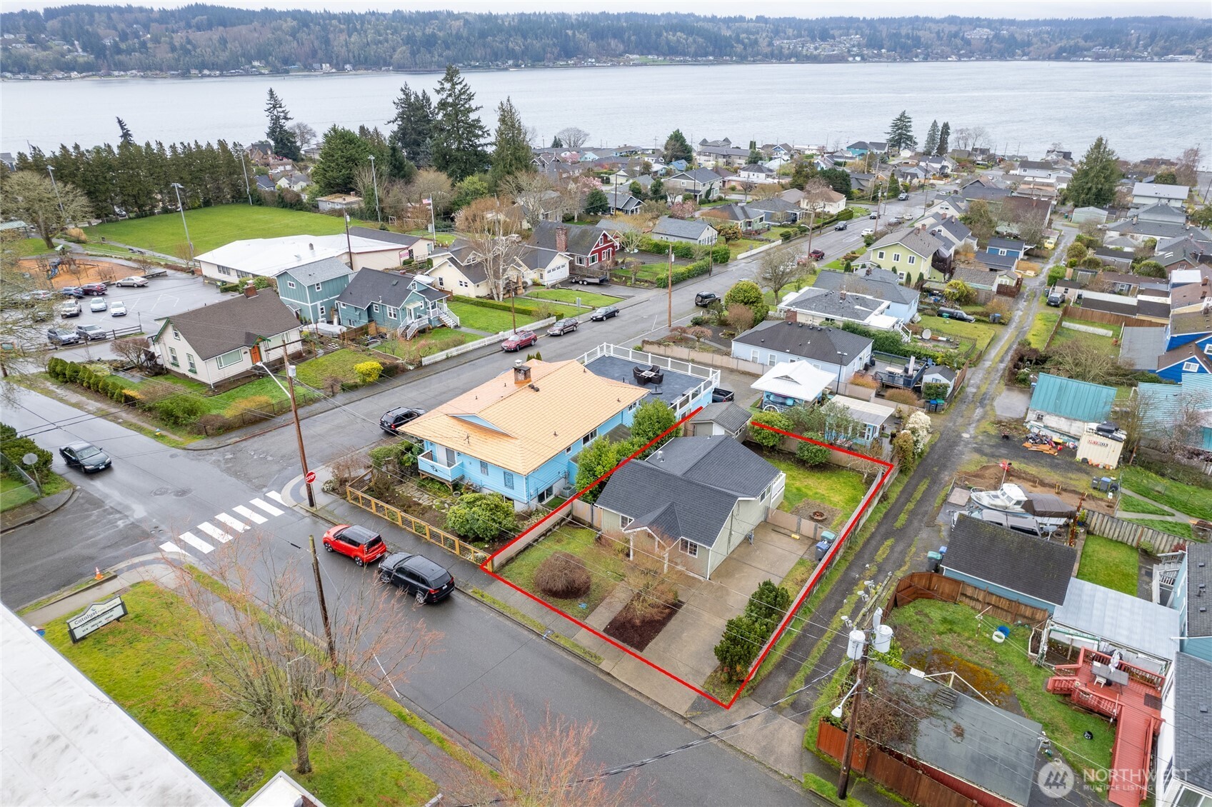 2411 East 13th Street Bremerton, WA 98310 - Photo 36 of 39
