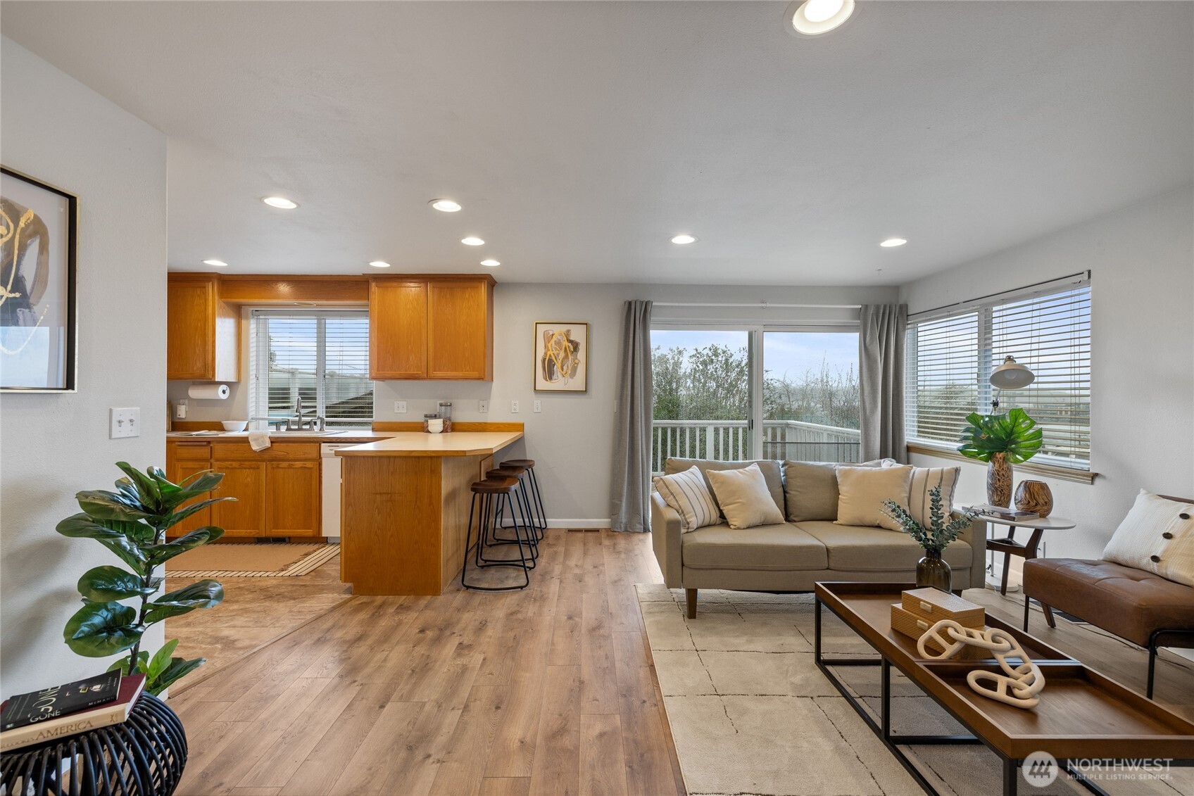 2411 East 13th Street Bremerton, WA 98310 - Photo 6 of 39