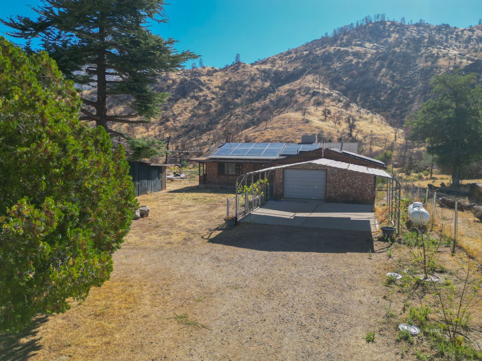 6537 Caliente Bodfish Road Caliente, CA 93518 - Photo 3 of 50