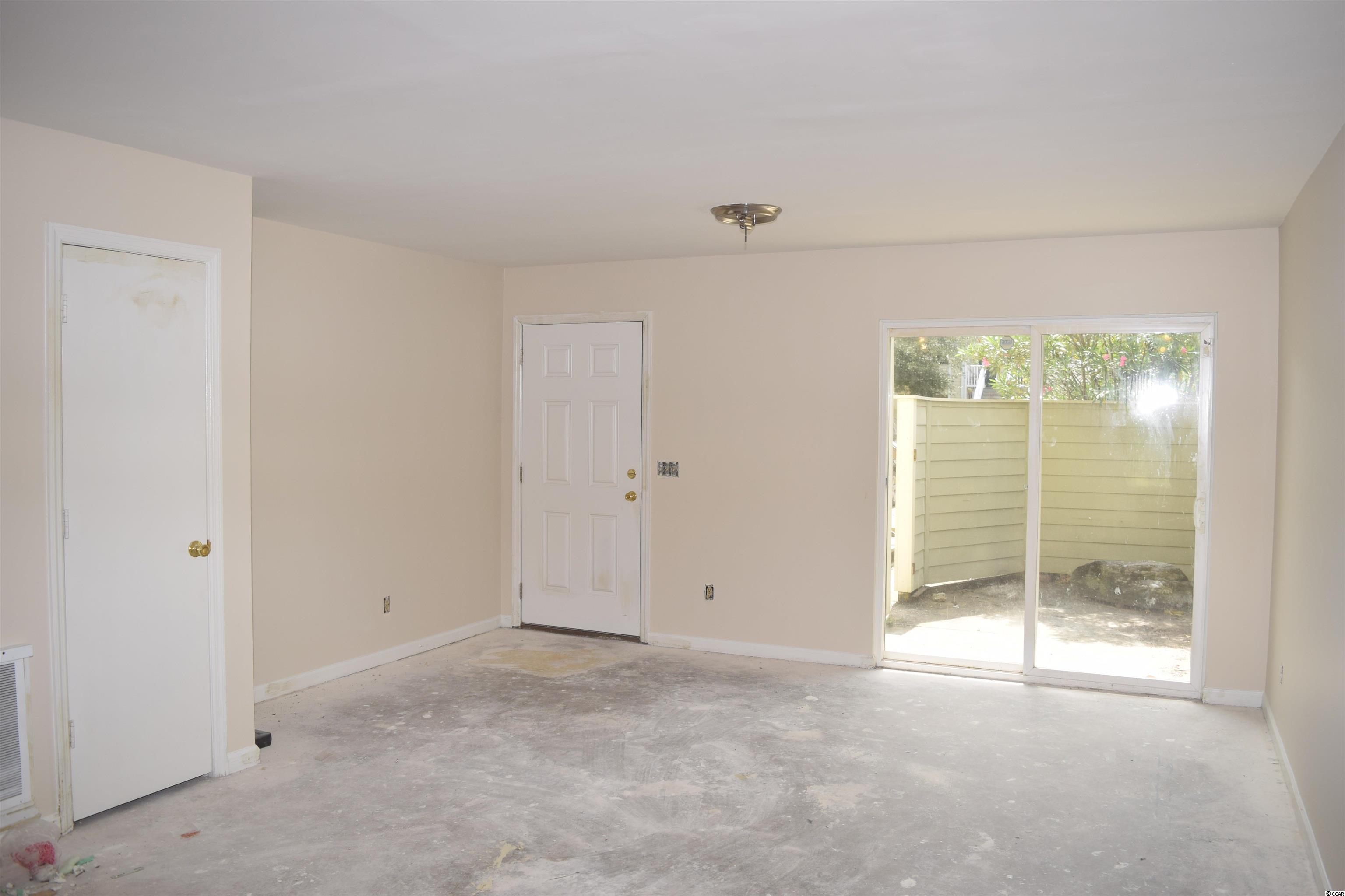 109 Cambridge Circle, Unit E4 Murrells Inlet, SC 29576 - Photo 4 of 11 Gallery Image 4