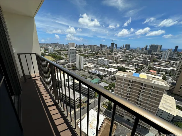 $1,800 | 1630 Liholiho Street, Unit 2406, Honolulu, HI 96822
