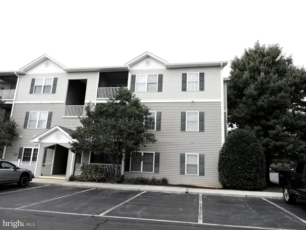 $387,500 | 100 Cascade Lane, Unit 124, Rehoboth Beach, DE 19971
