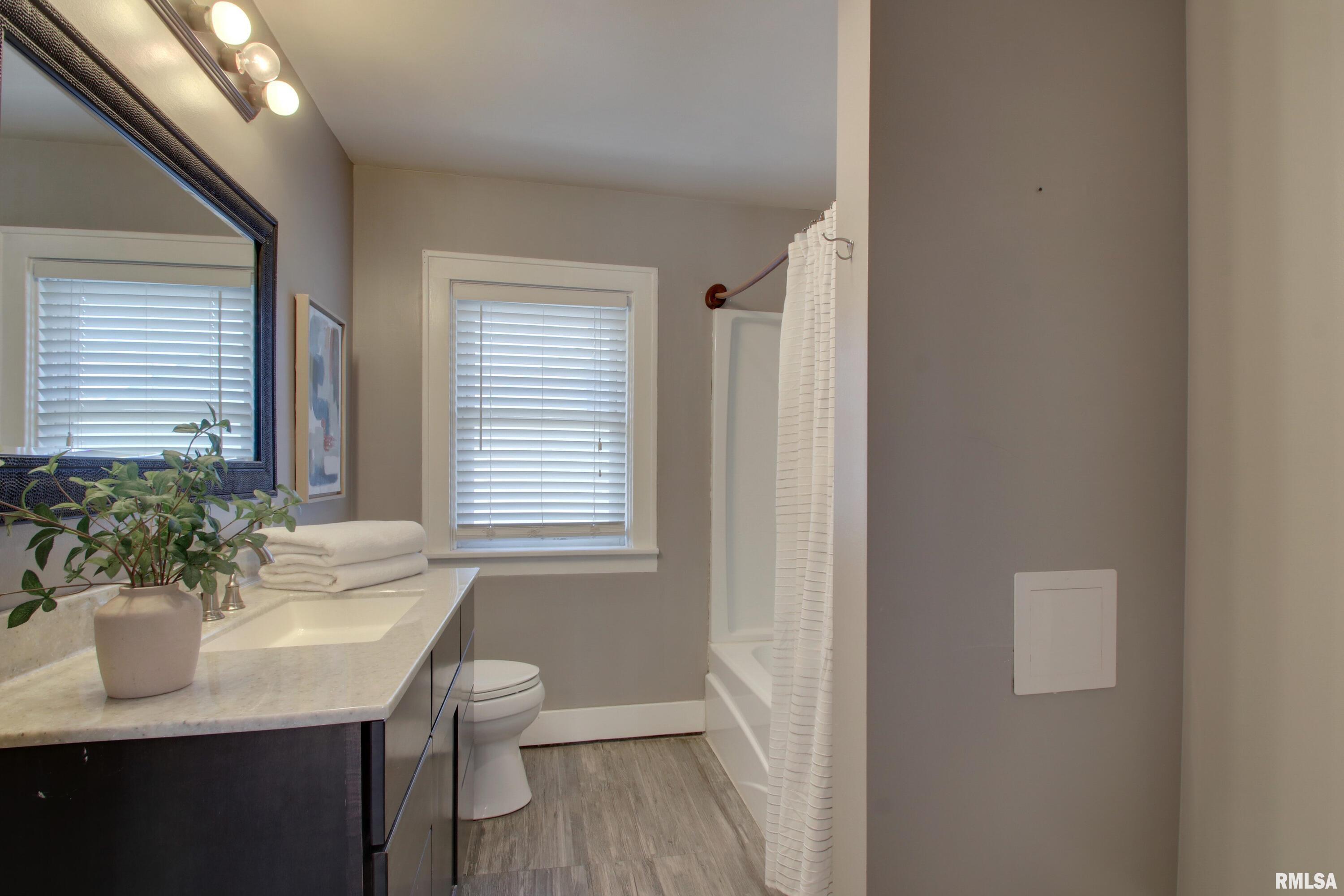 2308 Vermont Street Quincy, IL 62301 - Photo 20 of 27