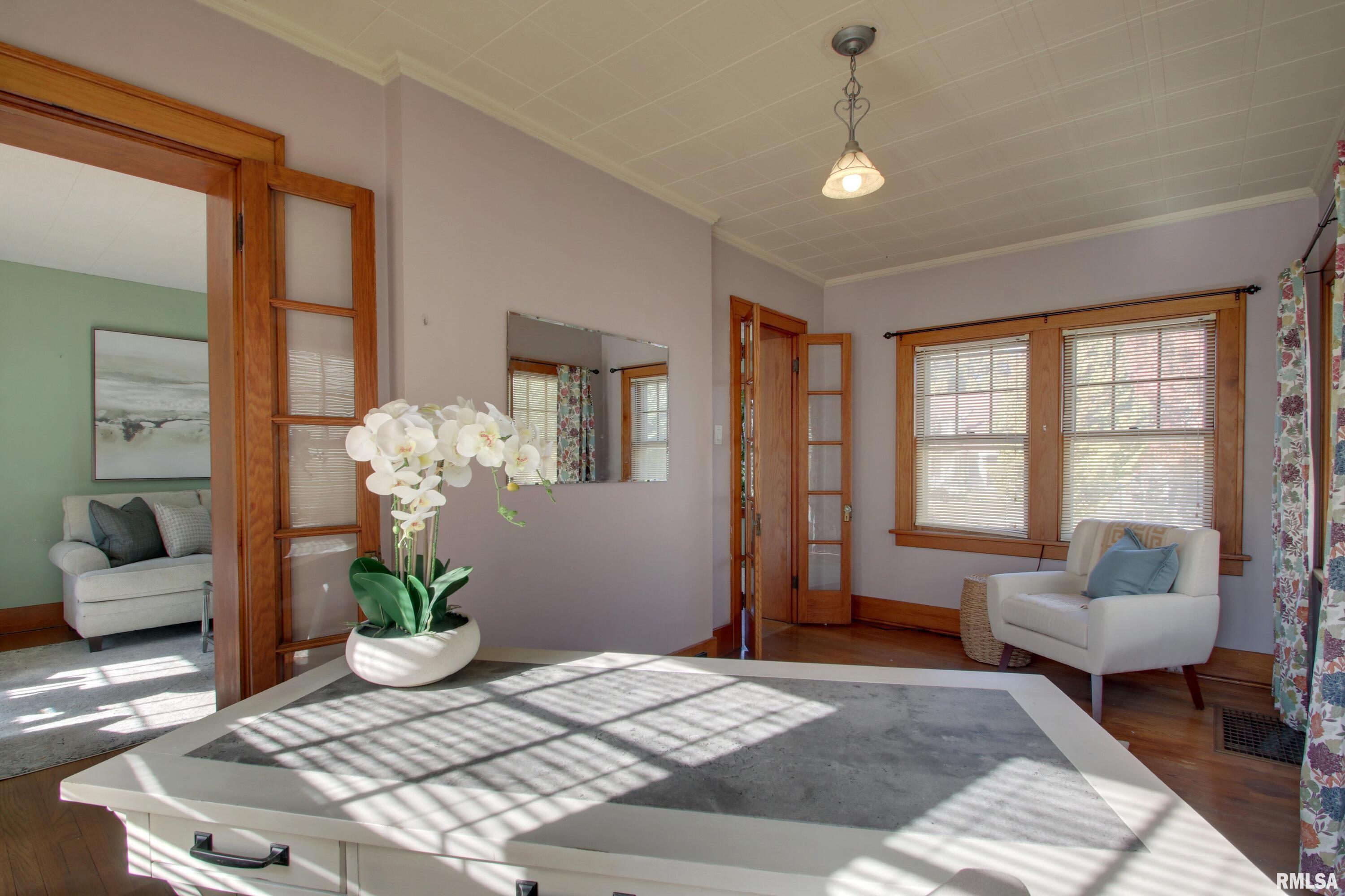 2308 Vermont Street Quincy, IL 62301 - Photo 6 of 27