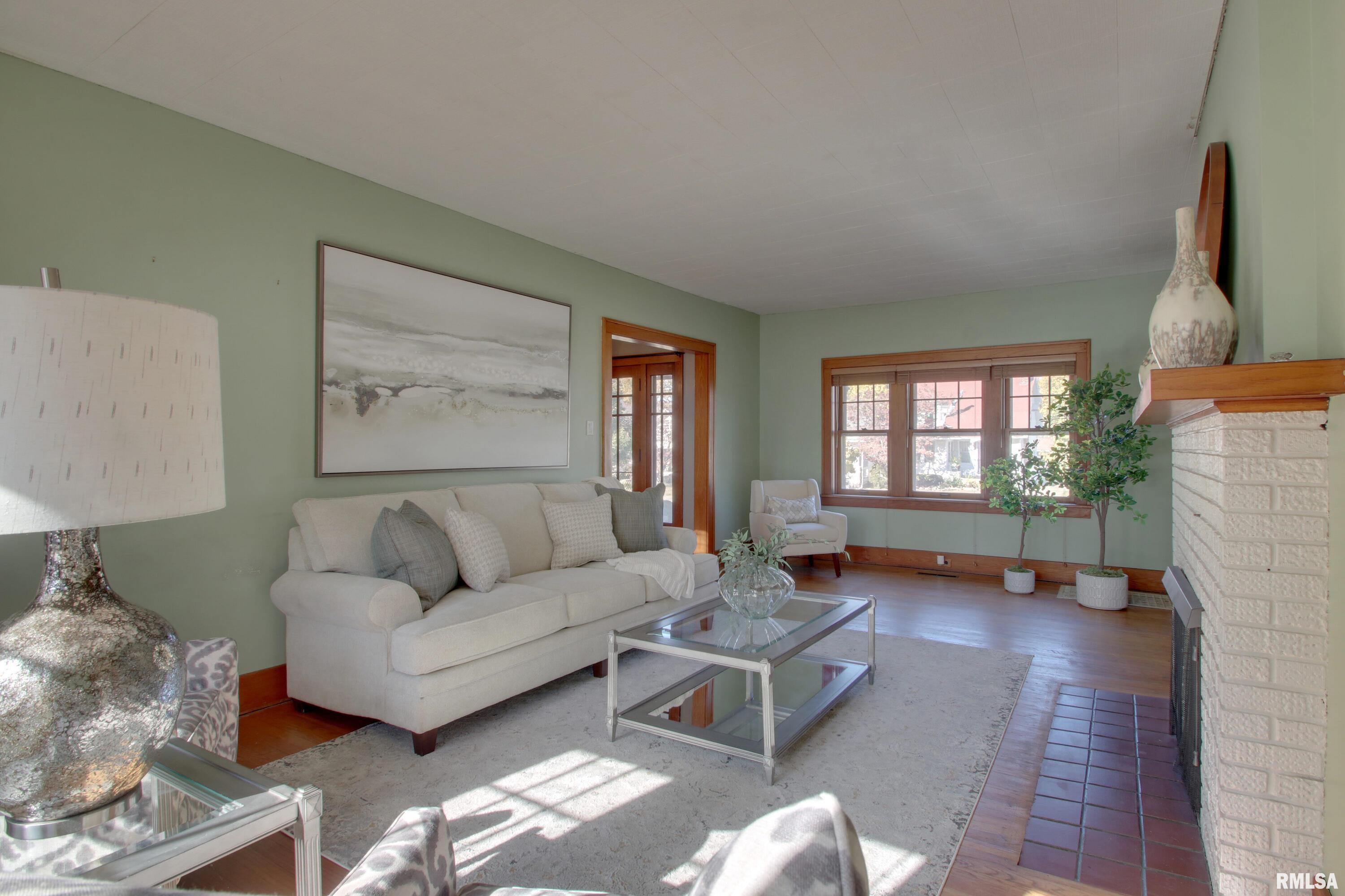 2308 Vermont Street Quincy, IL 62301 - Photo 7 of 27