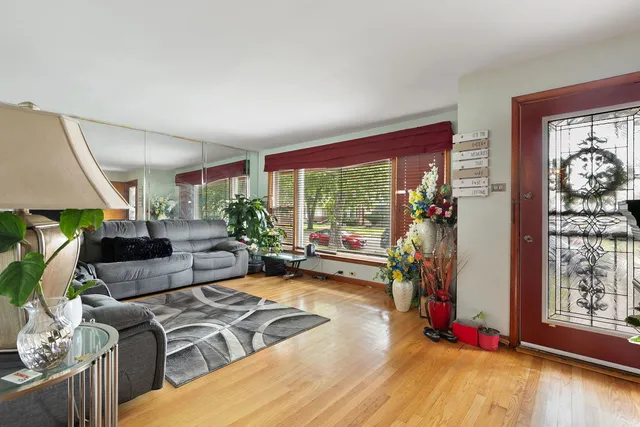 $154,400 | 14520 South Parnell Avenue, Riverdale, IL 60827