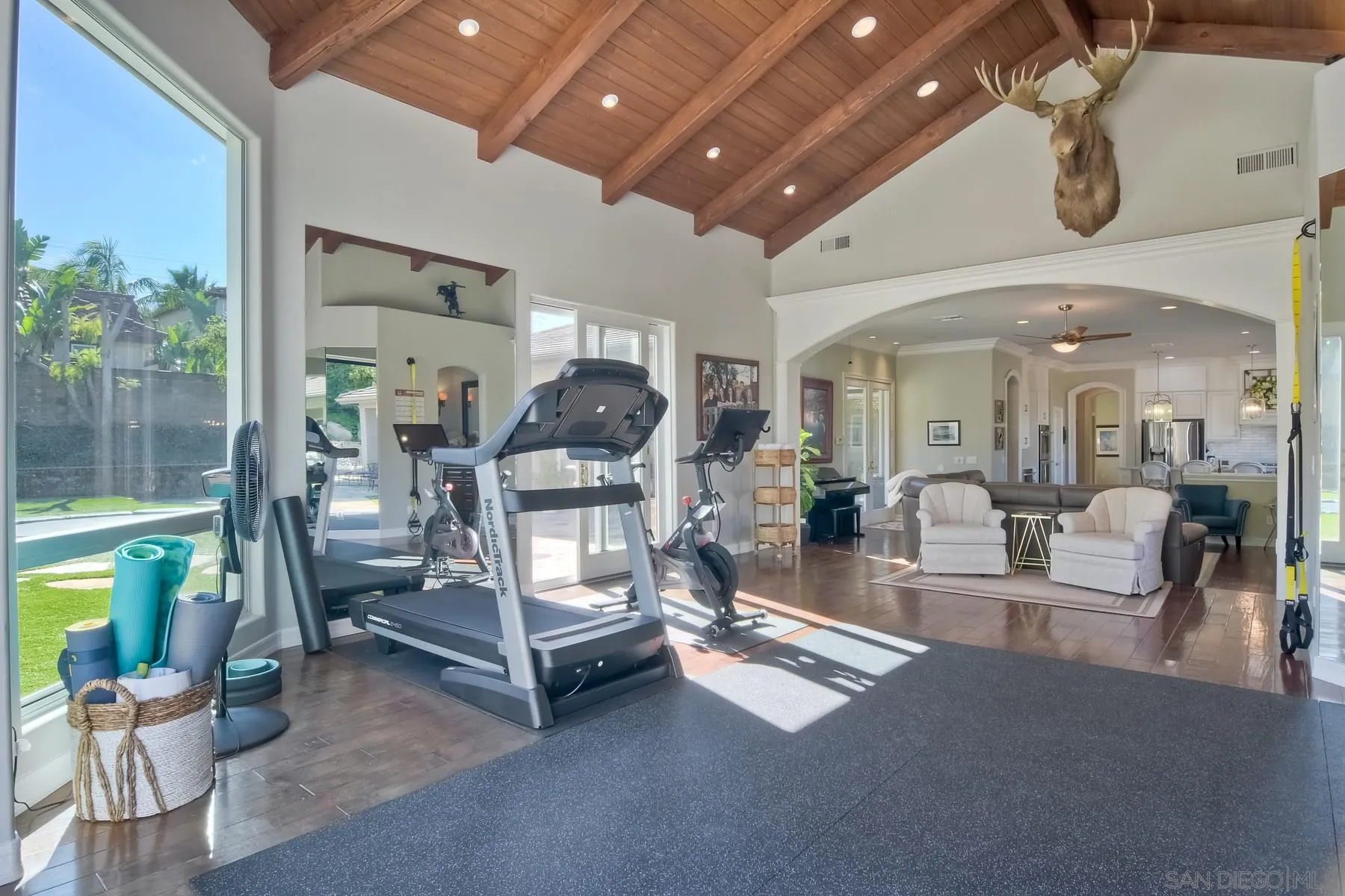 11739 Treadwell Drive Poway, CA 92064 - Photo 14 of 46 a living room with furniture