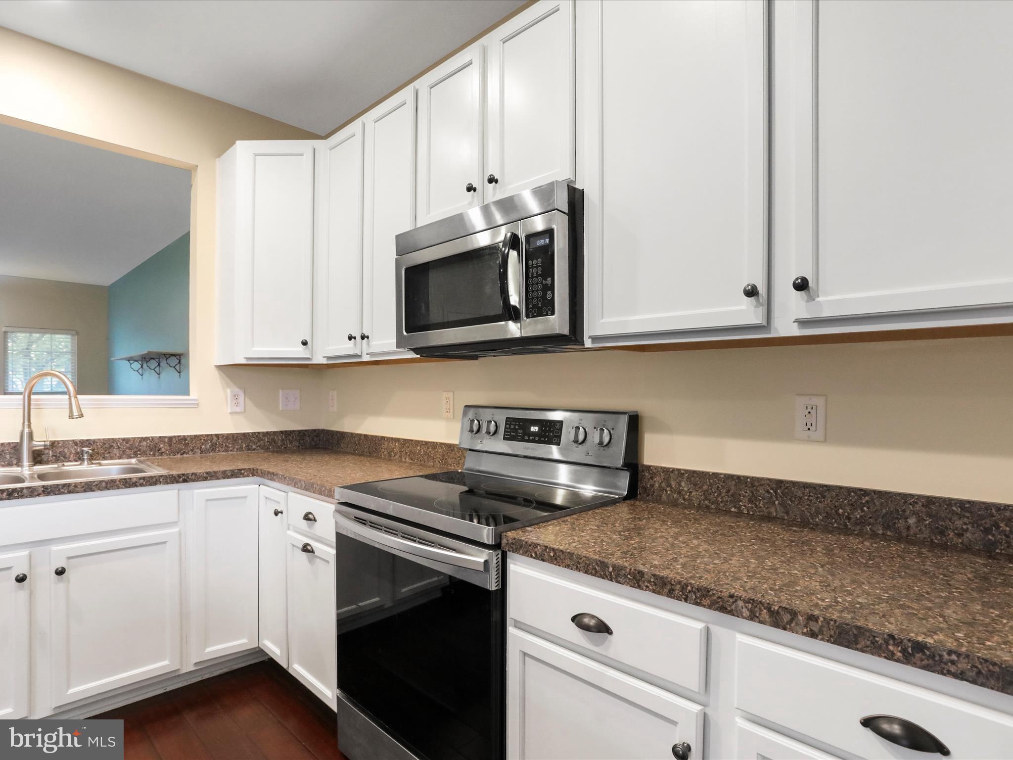 53 Ran Rue Drive Martinsburg, WV 25403 - Photo 15 of 38 Great Cabinet space