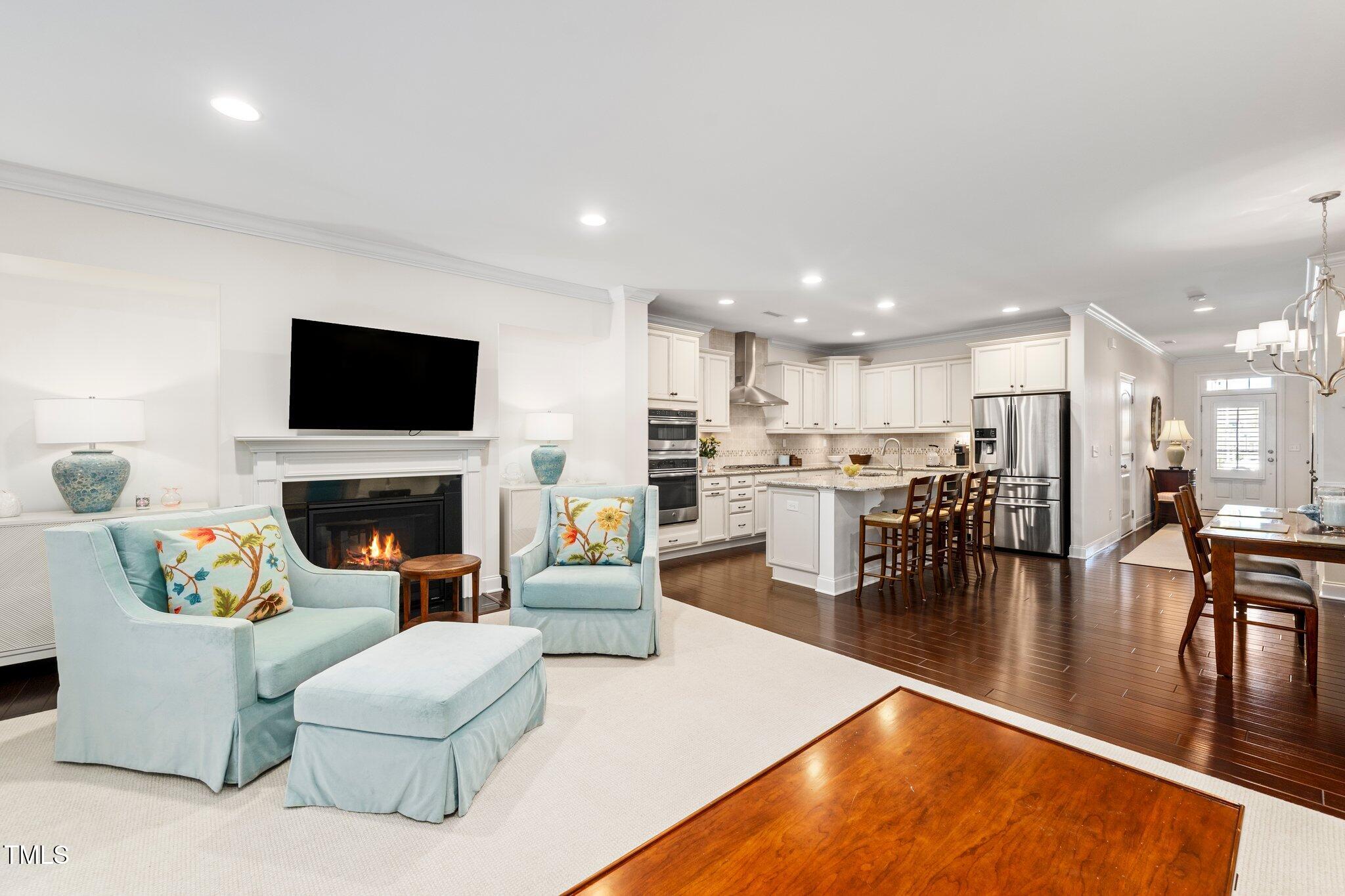 512 Fallon Grove Way Raleigh, NC 27608 - Photo 8 of 34 Living Room