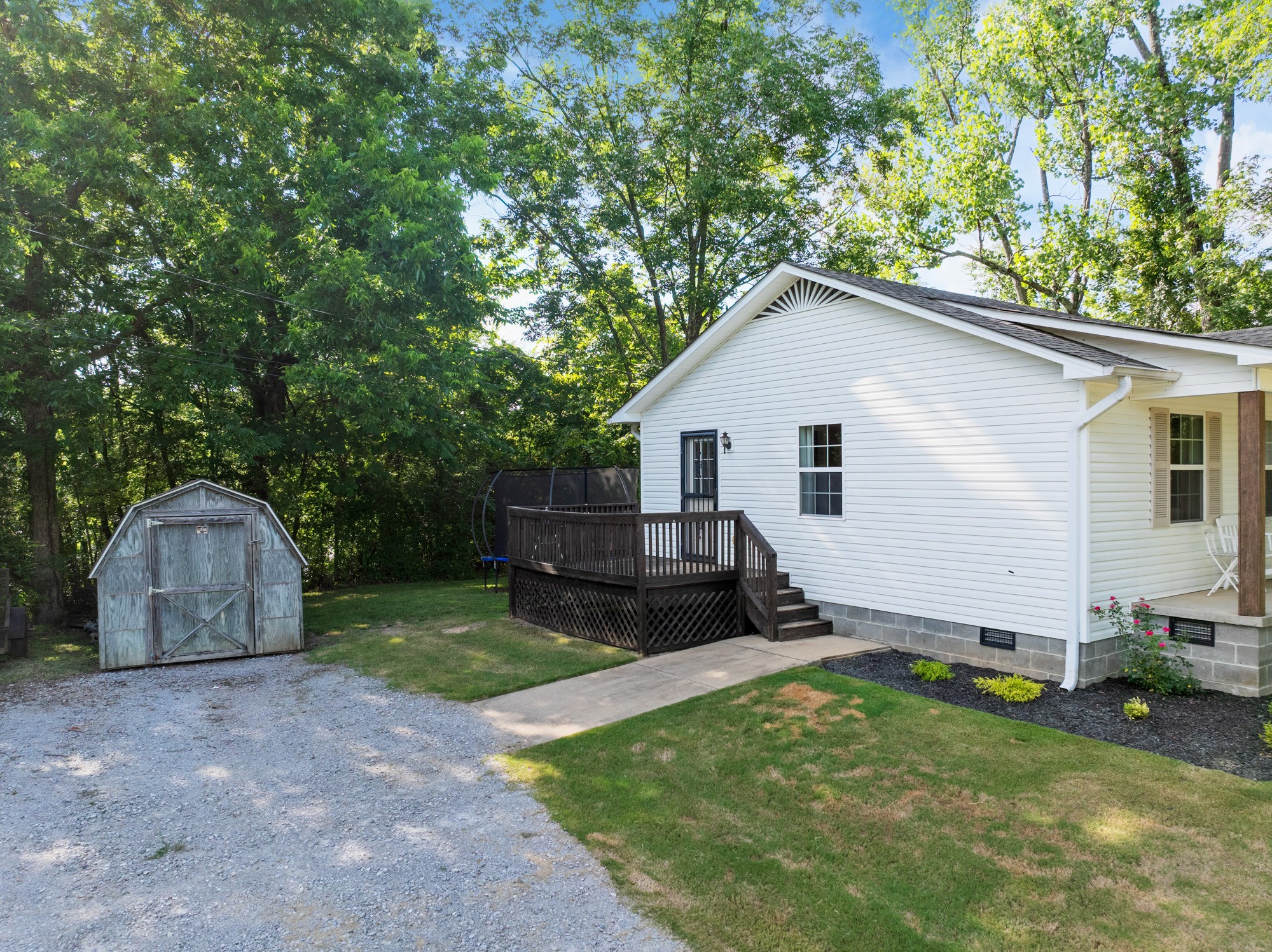 88 Rogers Circle Decaturville, TN 38329 - Photo 3 of 21 Gallery Image 3