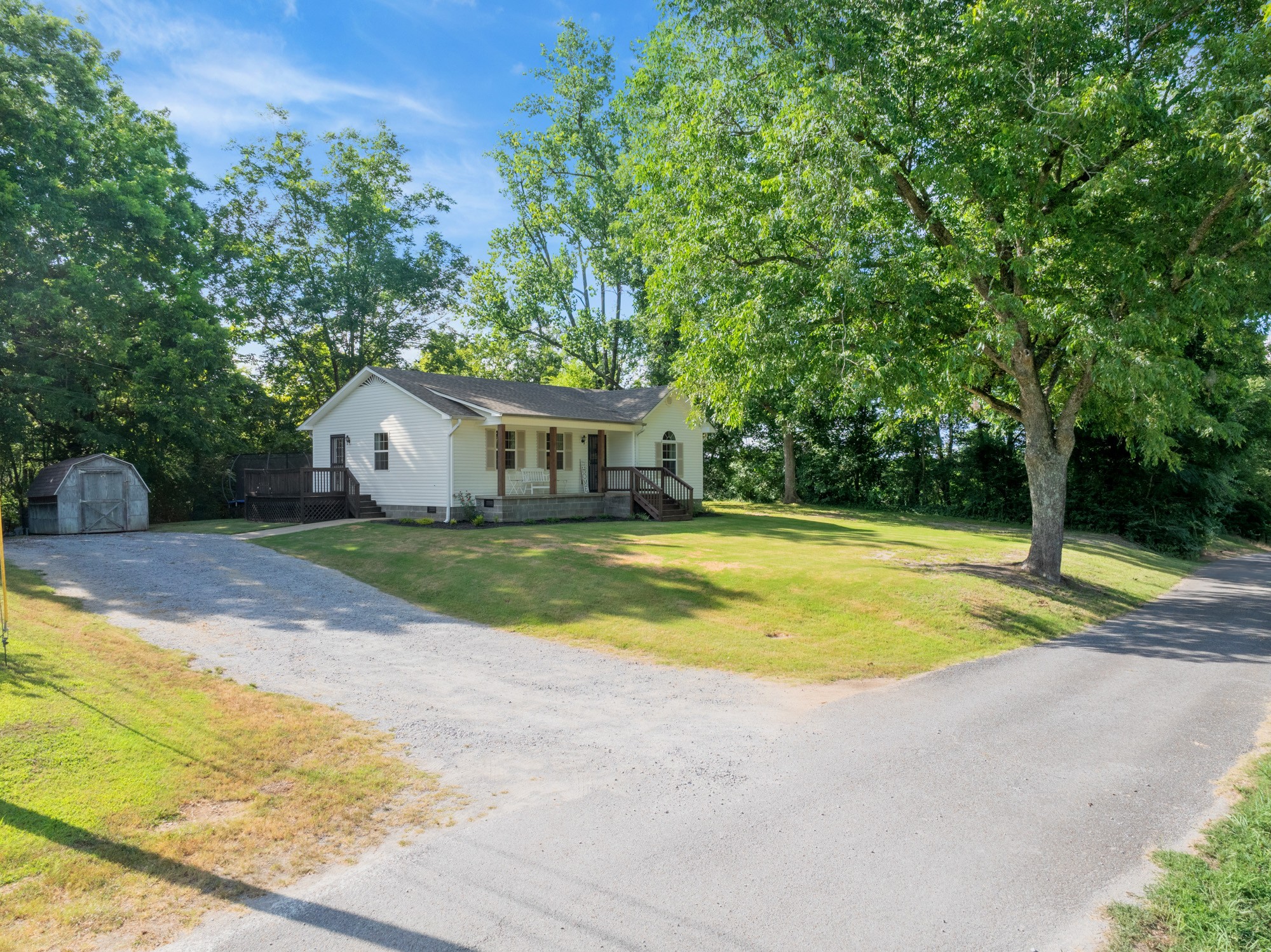 88 Rogers Circle Decaturville, TN 38329 - Photo 4 of 21 Gallery Image 4