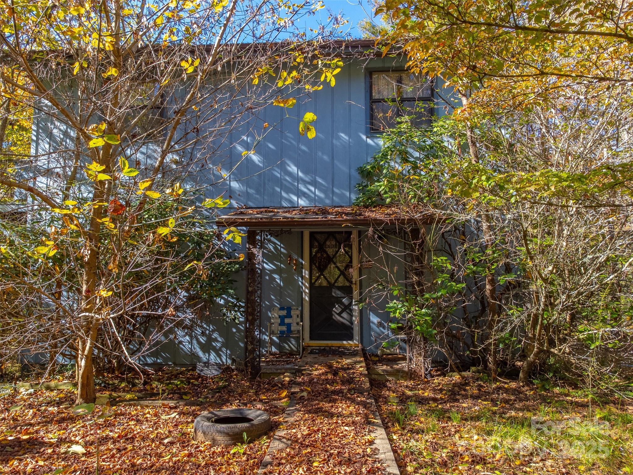 120 Trimont Trail Franklin, NC 28734 - Photo 18 of 33 a view of a house with a tree