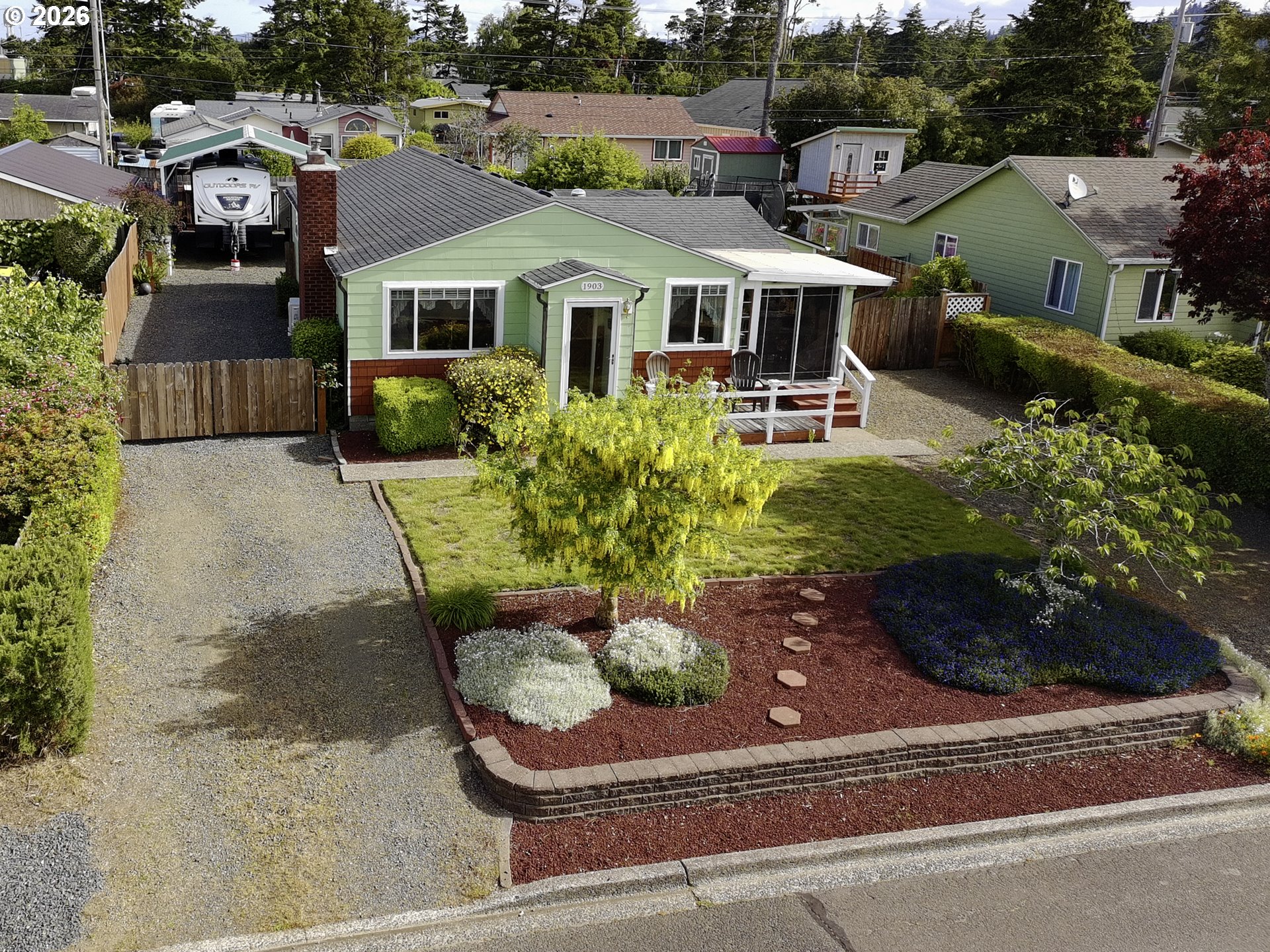 1903 17th Street Florence, OR 97439 - Photo 1 of 48