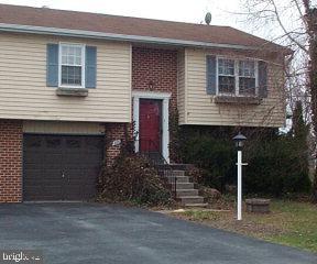 476 Crosswinds Drive Lititz, PA 17543 - Photo 1 of 2