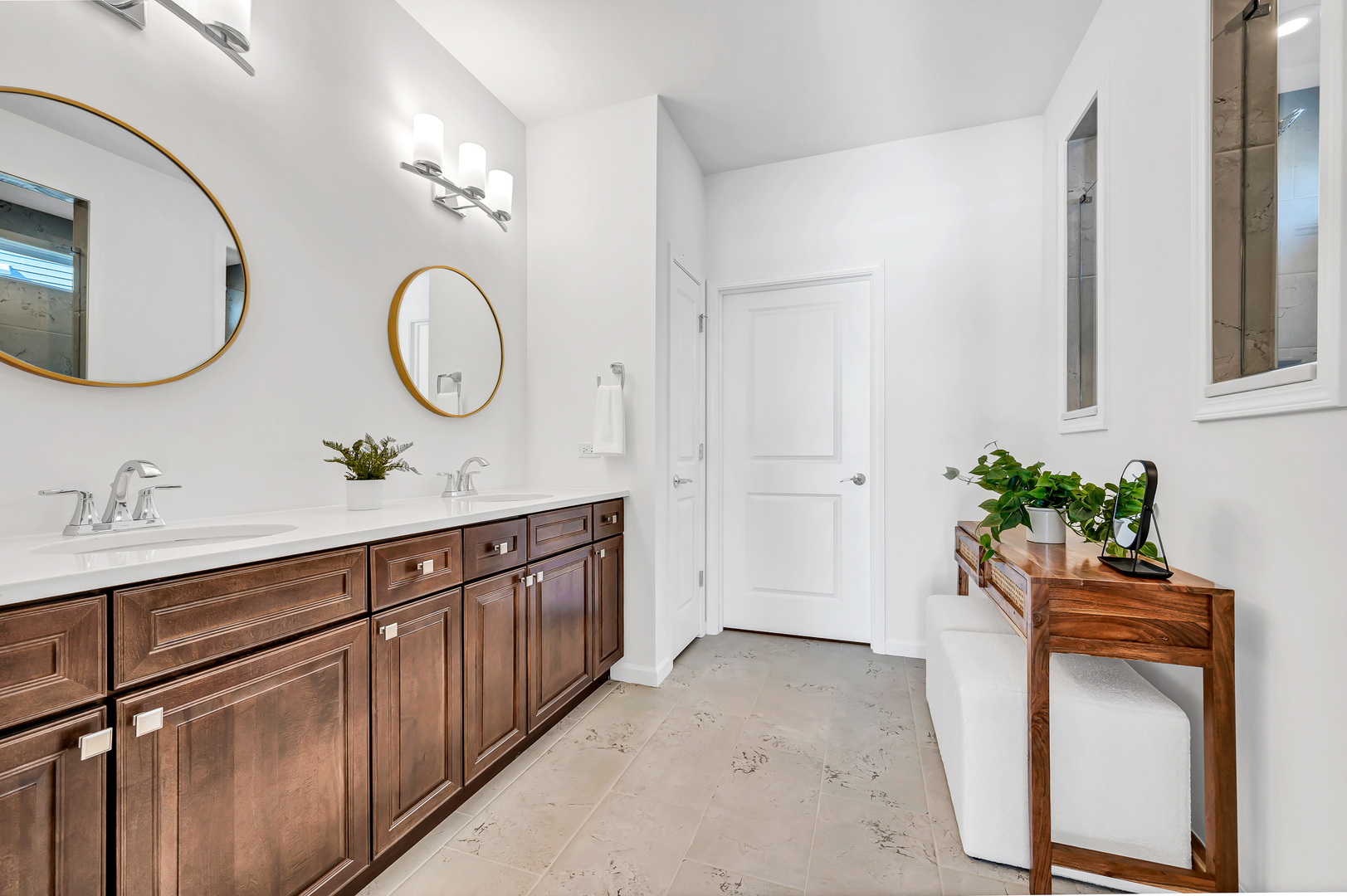 3256 Oak Creek Lane Aurora, IL 60503 - Photo 12 of 19 a spacious bathroom with a double vanity sink and a mirror