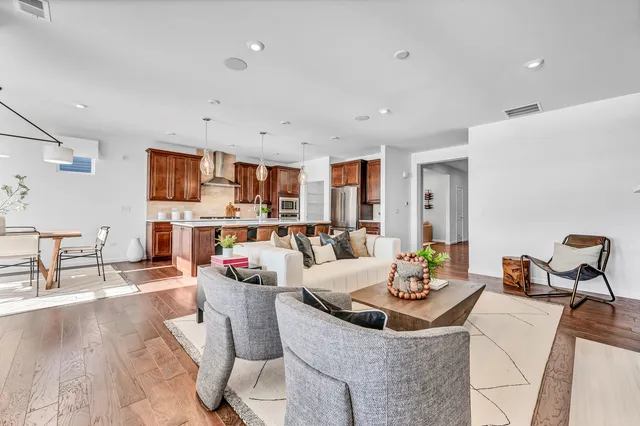 $548,053 | 3256 Oak Creek Lane, Aurora, IL 60503