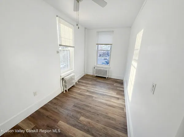 $2,050 | 720 Warren Street, Unit 2, Hudson, NY 12534