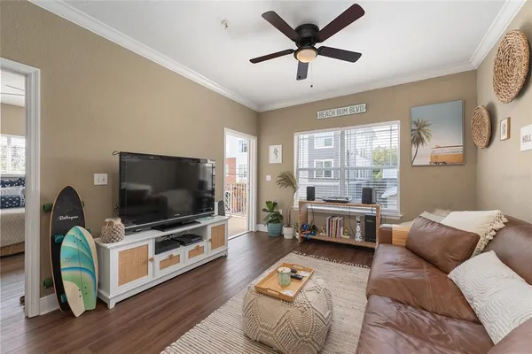 $225,000 | 1460 Northwest 3rd Place, Unit 212, Gainesville, FL 32603