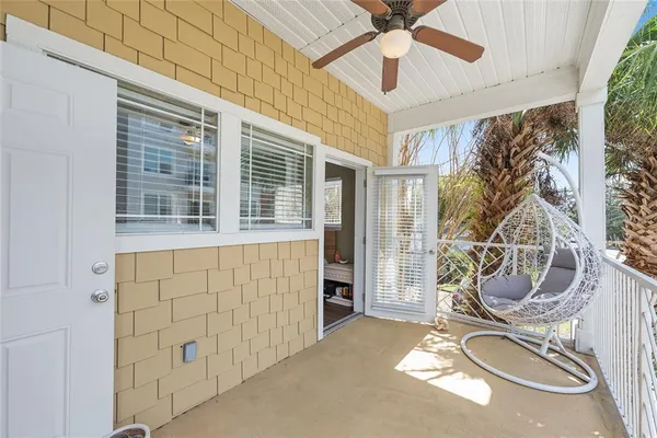 $225,000 | 1460 Northwest 3rd Place, Unit 212, Gainesville, FL 32603