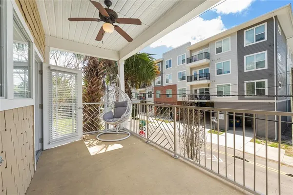 $225,000 | 1460 Northwest 3rd Place, Unit 212, Gainesville, FL 32603