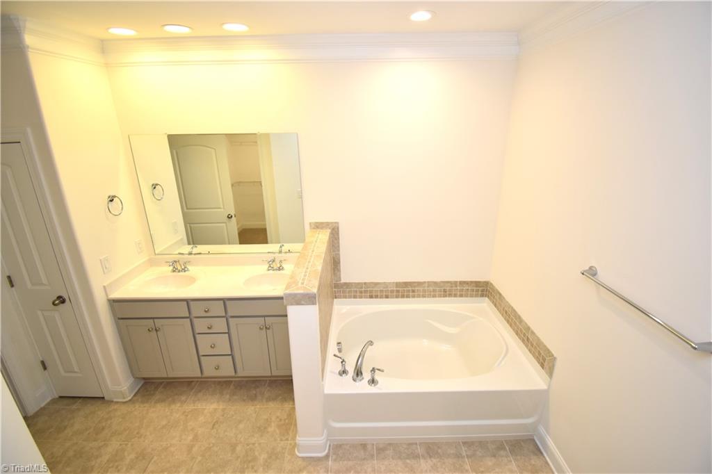 2270 Willard Dairy Road High Point, NC 27265 - Photo 18 of 28 Double vanity, checkSoaking tub, check