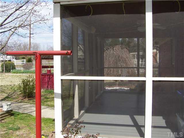 8520 Fayetteville Road Raleigh, NC 27603 - Photo 22 of 25 Screened porch, solar clothes dryer