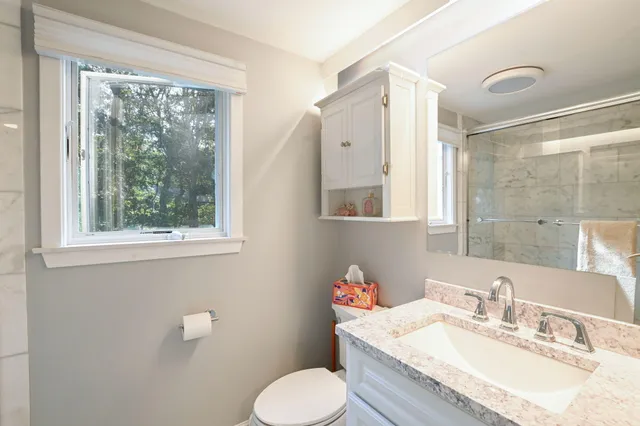 $699,500 | Undisclosed Address, East Falmouth, MA 02536