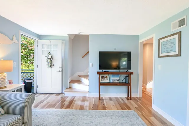 $699,500 | Undisclosed Address, East Falmouth, MA 02536