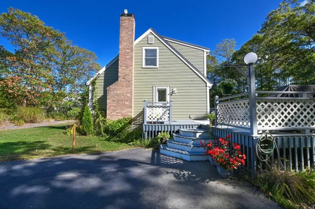 $699,500 | Undisclosed Address, East Falmouth, MA 02536