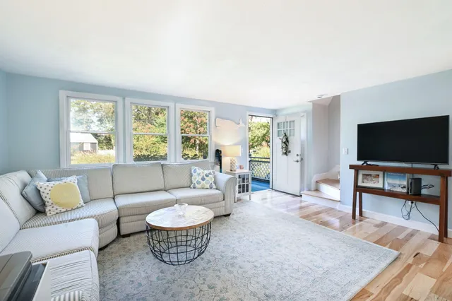 $699,500 | Undisclosed Address, East Falmouth, MA 02536