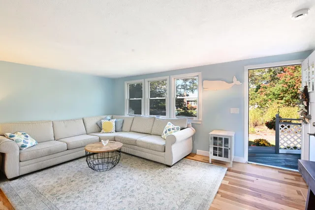 $699,500 | Undisclosed Address, East Falmouth, MA 02536
