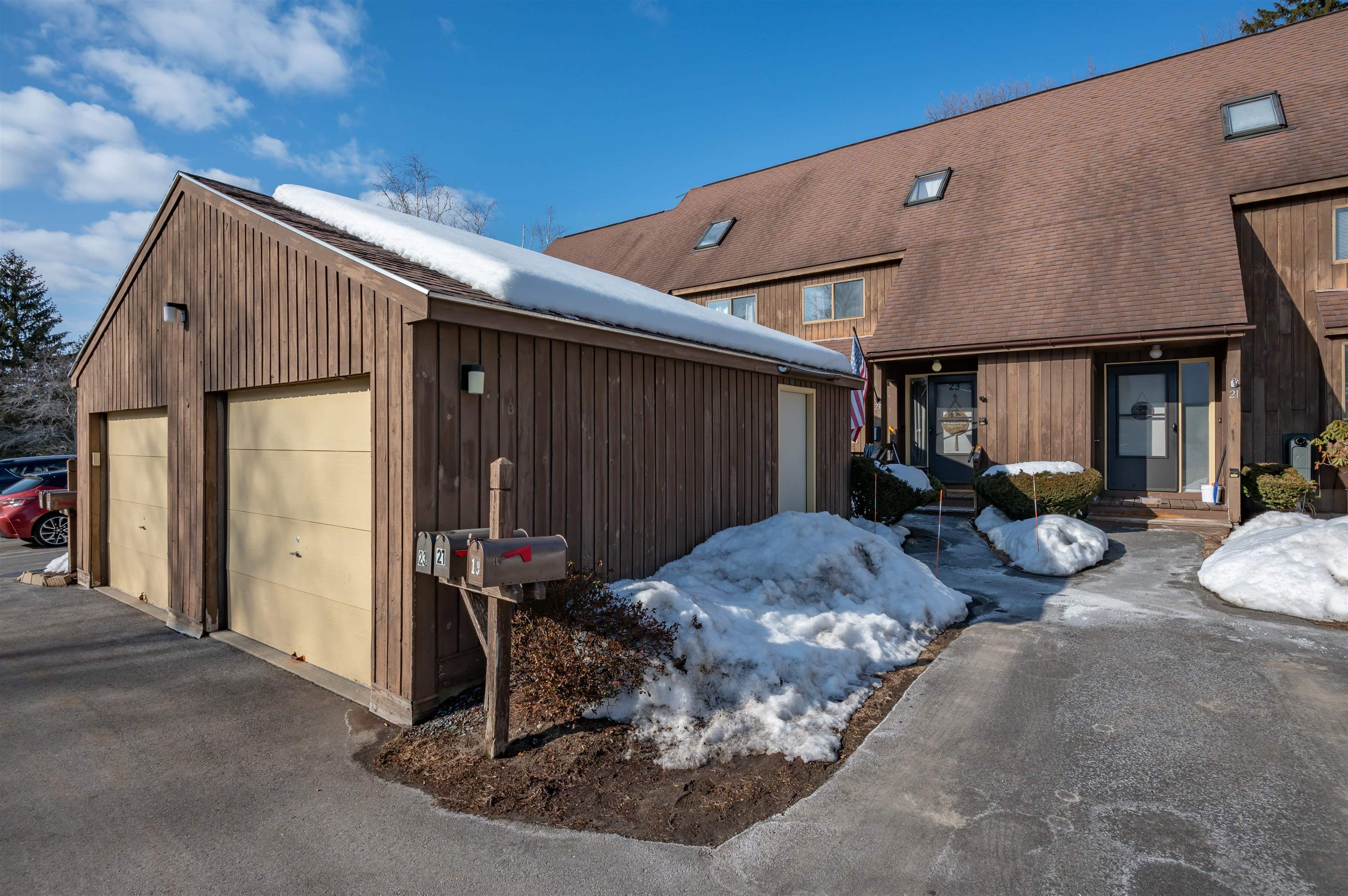 23 Spring Cove Road, Unit 23 Nashua, NH 03062 - Photo 1 of 27 Gallery Image 1