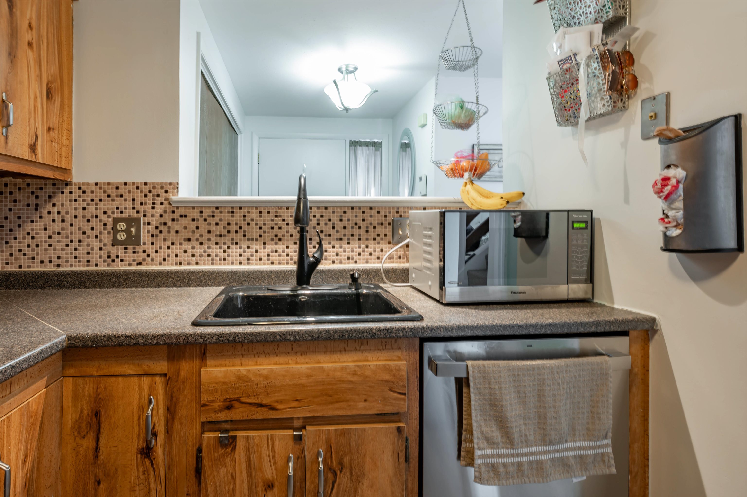 23 Spring Cove Road, Unit 23 Nashua, NH 03062 - Photo 12 of 27 Gallery Image 12