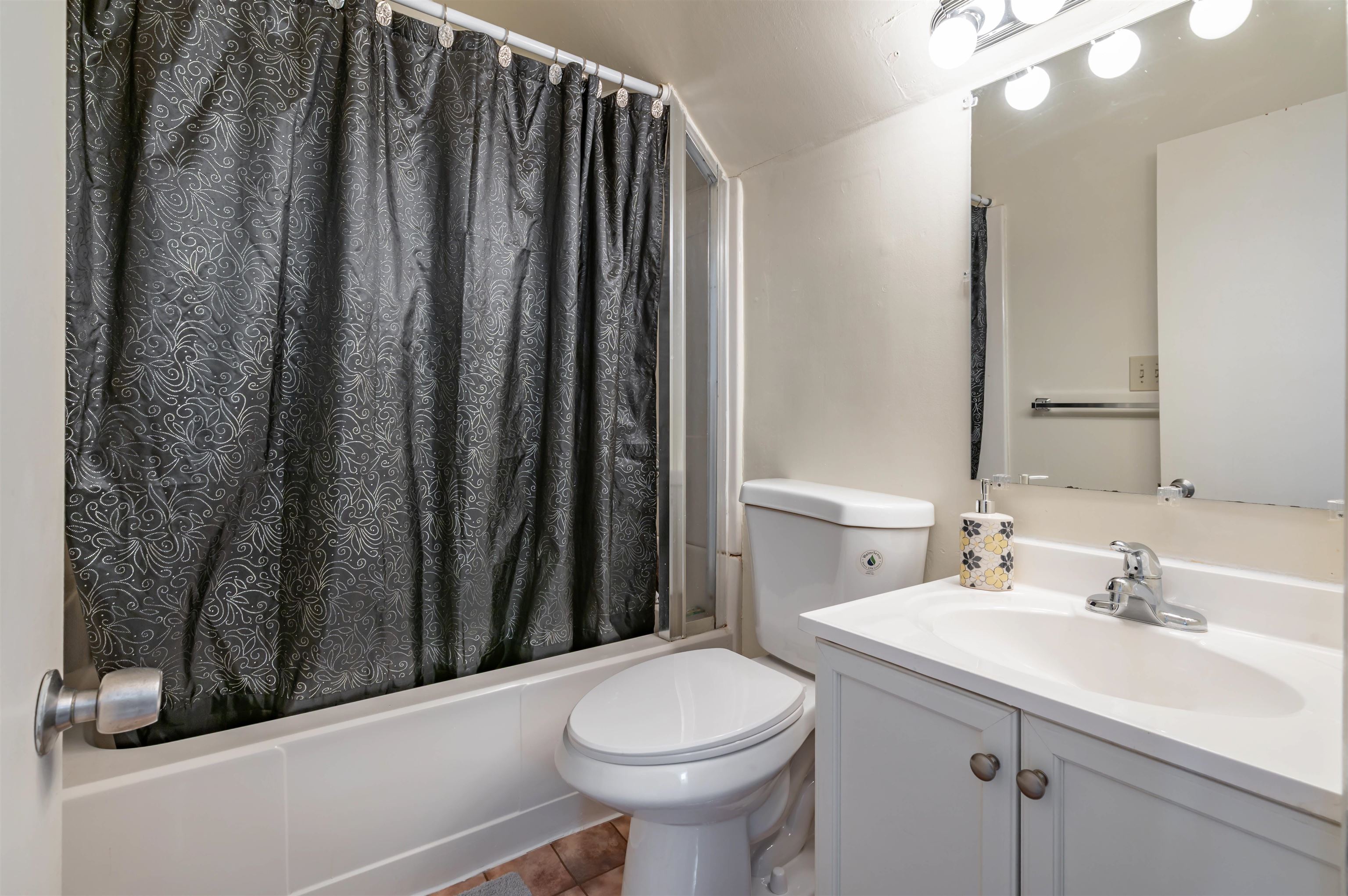 23 Spring Cove Road, Unit 23 Nashua, NH 03062 - Photo 25 of 27 Gallery Image 25